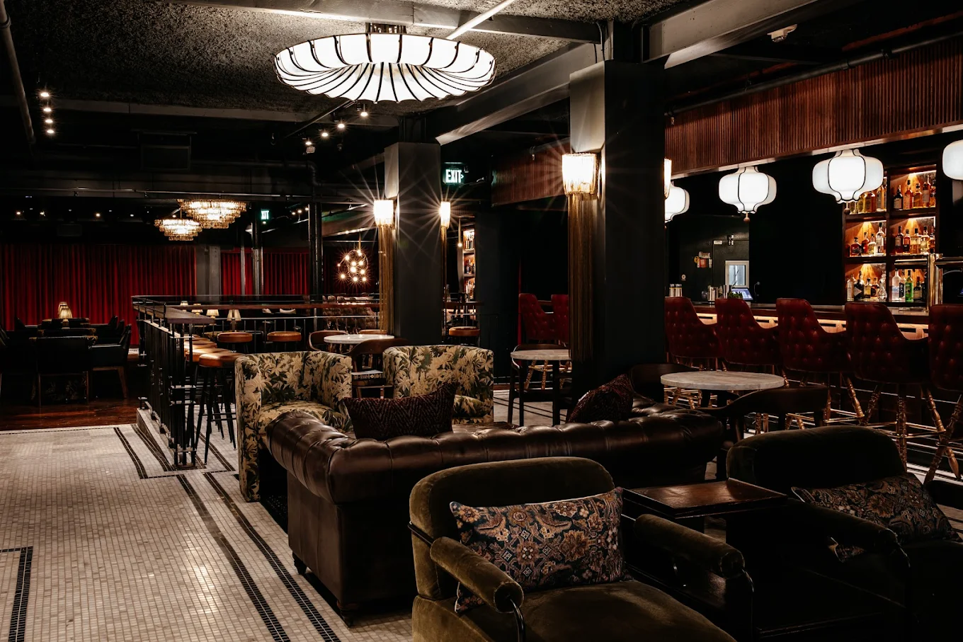 Lou's Live Music Bar